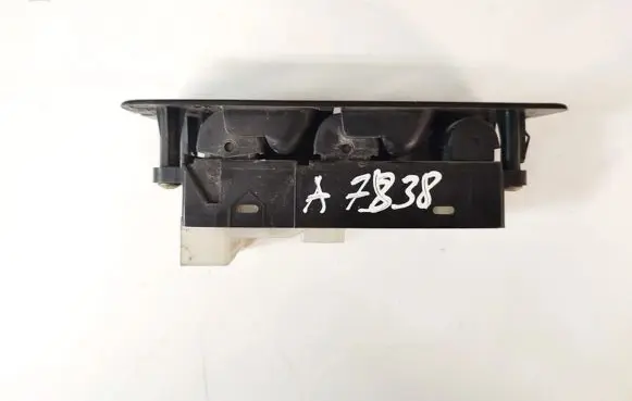 Subaru Forester SF Electric window control switch