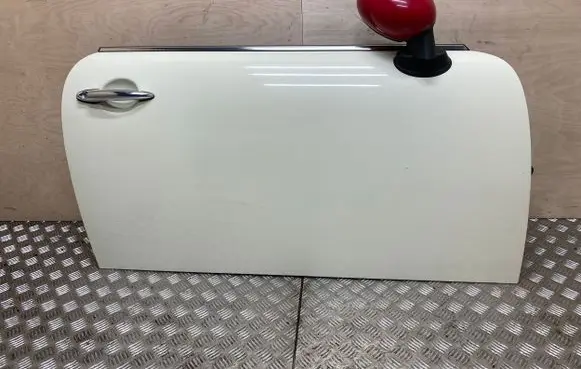 Door (2 Door Coupe)