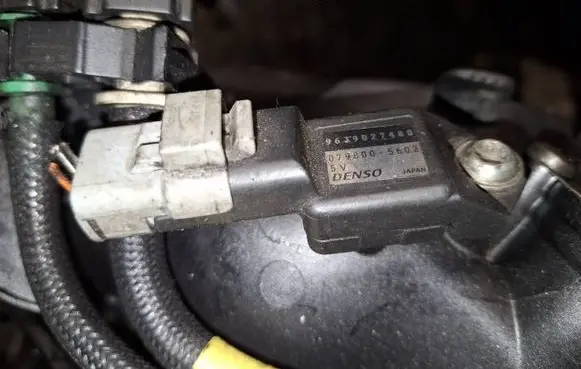 Suzuki Liana Air pressure sensor 9639027480 074800-5607