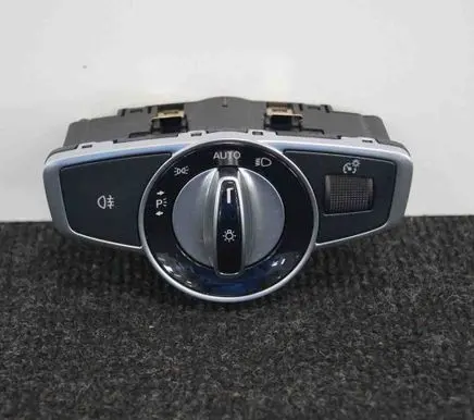 Mercedes-Benz C W205 Light switch 10079443