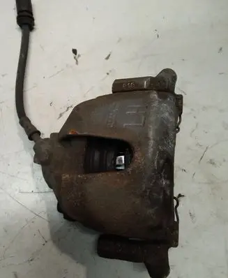 Volvo V50 Front brake caliper 86062 FOMOCO