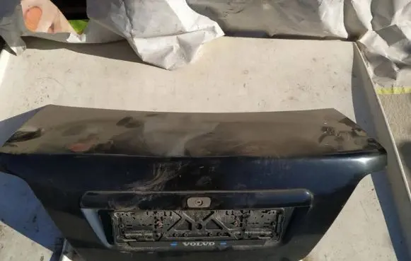 Volvo S40, V40 Tailgate/trunk/boot lid