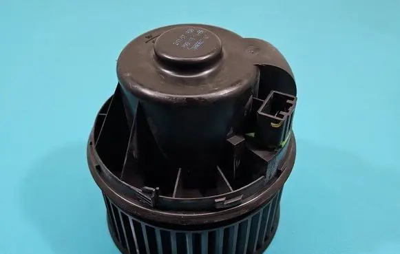 Heater fan/blower