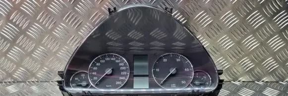 Mercedes-Benz C W203 Speedometer (instrument cluster) A2C53020885