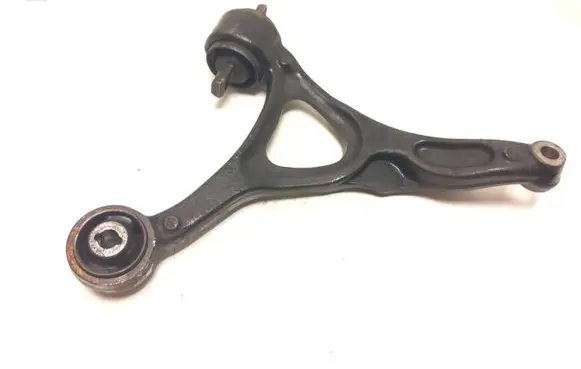 Volvo XC90 Front lower control arm/wishbone 8646613