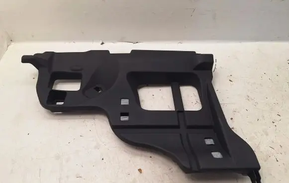 Toyota Avensis T270 Dashboard lower bottom trim panel 5560605050