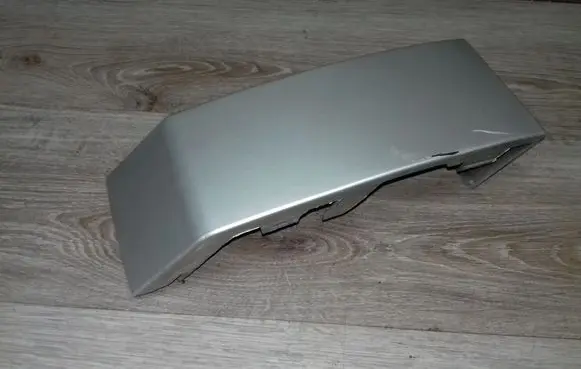 Volvo XC90 Rear/tail light trim molding 8620820