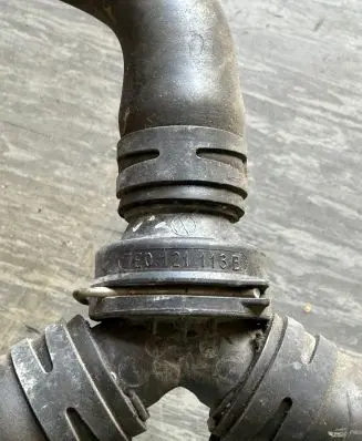 Volkswagen Crafter Engine coolant pipe/hose 7E0121113B 7E0121113A