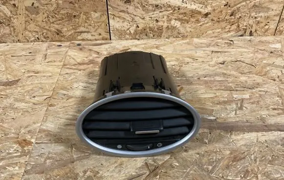 Ford Focus Dashboard side air vent grill/cover trim 4m51a014l21ad 4M51A014L21BC 4M51A014L21AD