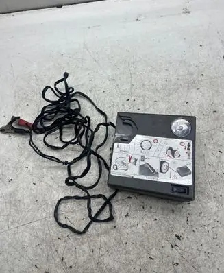 Volkswagen Touareg II Tire air pump compressor 7L0012617B