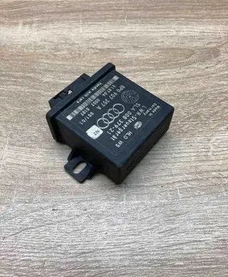 Audi A3 S3 8P Light module LCM 8P0907357A 5LA008379 Used