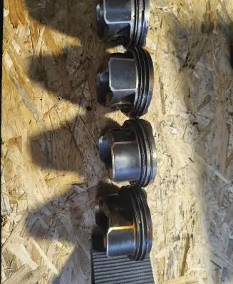 Audi A5 8T 8F Piston 082270