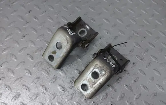 Front door hinge set