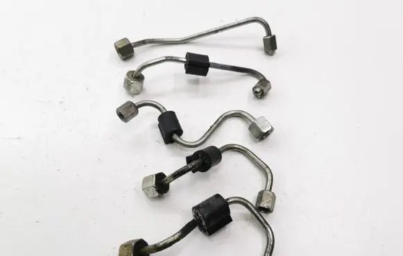 Jeep Renegade Fuel injector supply line/pipe 
