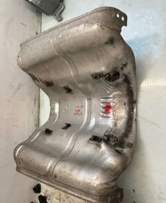 Infiniti Q50 Heat shield in engine bay 3456