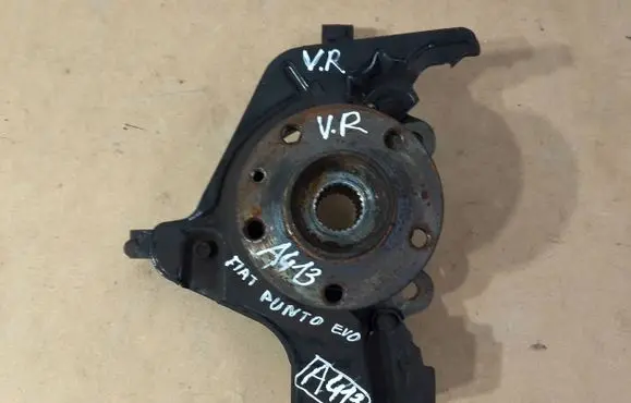 Fiat Grande Punto Front wheel hub 55700935