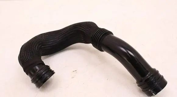 Maserati Grecale Turbo air intake inlet pipe/hose 670156374