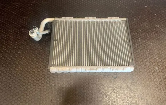 Mercedes-Benz C W204 Air conditioning (A/C) radiator (interior)