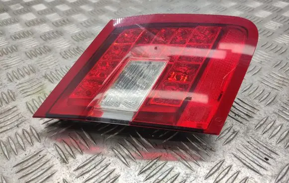 Mercedes-Benz E W212 Tailgate rear/tail lights A2129060158