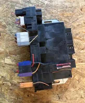Mercedes-Benz S W220 Fuse module A0275454532 05045123