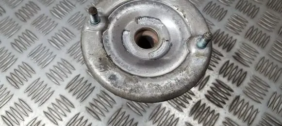 Coil spring mount
