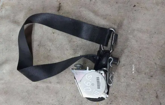 Ford Galaxy Third row seat belt 33044869