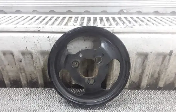 Opel Vectra B Water pump pulley 90502887