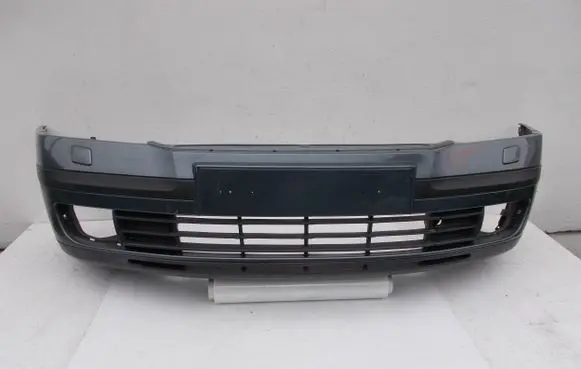 Skoda Octavia Mk2 (1Z) Front bumper 1Z0807221