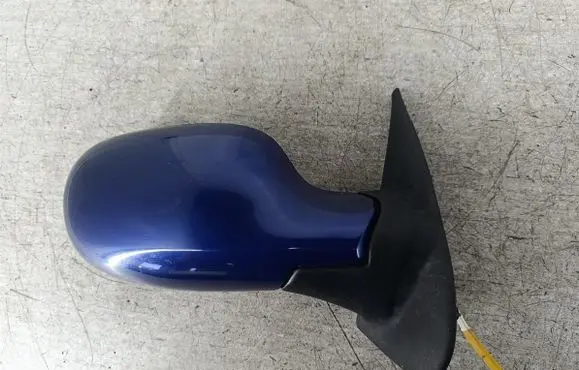 Nissan Micra Front door electric wing mirror 12373010