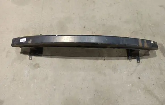Volkswagen Polo IV 9N3 Front bumper cross member 