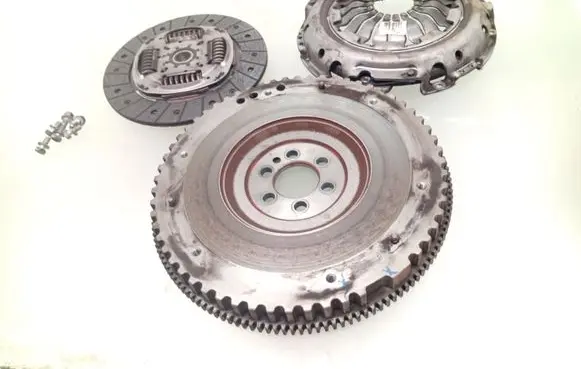Dacia Sandero II Clutch set kit 301012218R