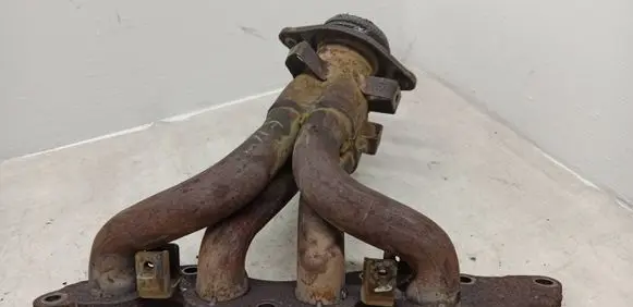 Mazda CX-7 Exhaust manifold
