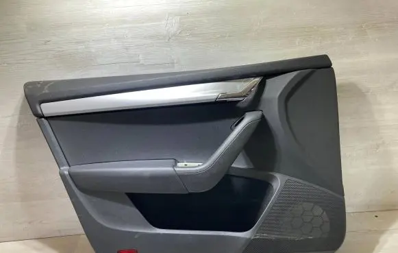 Skoda Octavia Mk3 (5E) Front door card panel trim 5E0837973 5E1867013A 1621459634