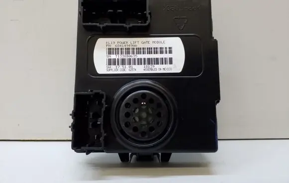 Jeep Cherokee Tailgate/trunk control unit/module 68414949AA