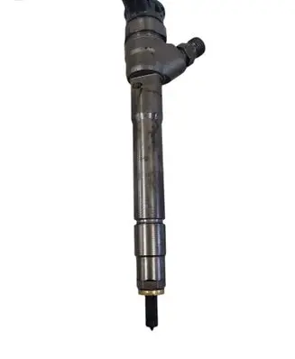 Mercedes-Benz C W205 Fuel injector 0445110546