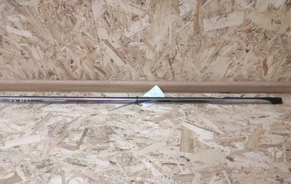Front door glass trim molding