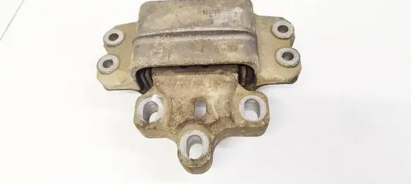 Engine mount bracket