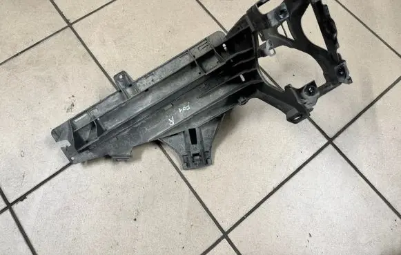 BMW 7 F01 F02 F03 F04 Headlight/headlamp mounting bracket 7184160 110715110