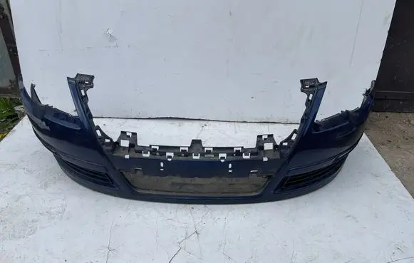 Volkswagen PASSAT B6 Front bumper 3C0807221
