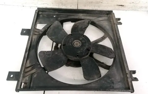 Mazda 626 Radiator cooling fan shroud RF2A