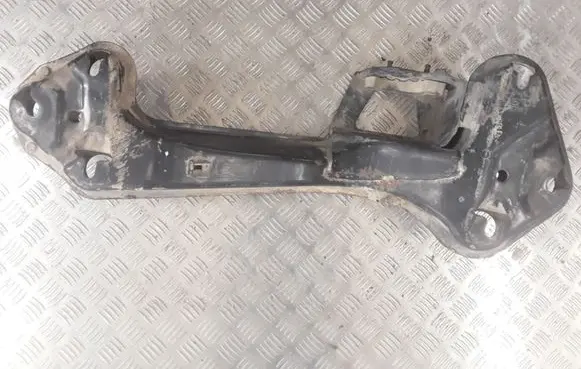 BMW X5 E53 Gearbox mounting bracket 51613029