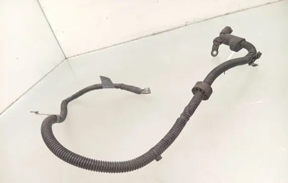 Mercedes-Benz E W212 Wires (generator/alternator) A2124405513