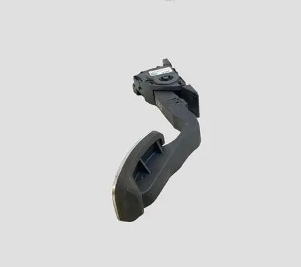 Volvo V40 Accelerator throttle pedal 31341777 6PV01036854