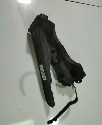 Volkswagen Golf V Accelerator throttle pedal 1K1721503P