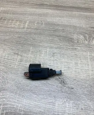 Opel Zafira A Brake pedal sensor switch 24516