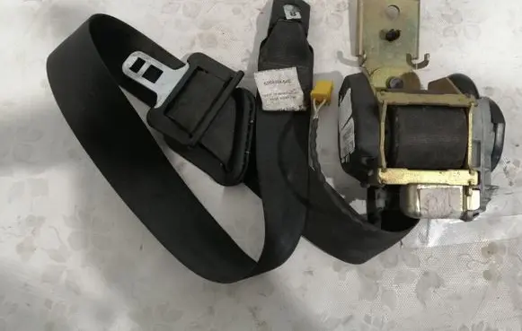KIA Cerato Front seatbelt 520415800