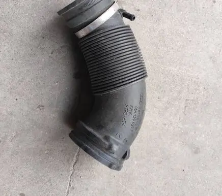 Audi A4 S4 B8 8K Air intake duct part 06H129629F