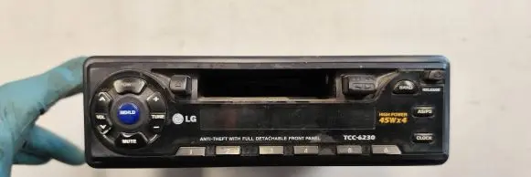 Mazda 323 Radio/CD/DVD/GPS head unit