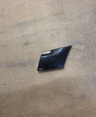 Rear fender molding trim