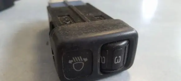Mazda 626 Headlight level height control switch